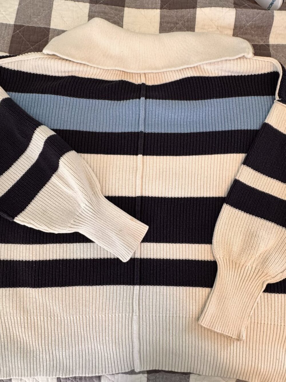 Aerie Beyond Oversized Quarter-Zip Sweater — Size Large - CG0534 - Picture 3 of 7